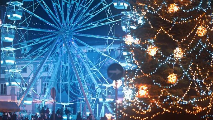 欢乐的圣诞气氛弥漫在马里博尔的小镇广场上