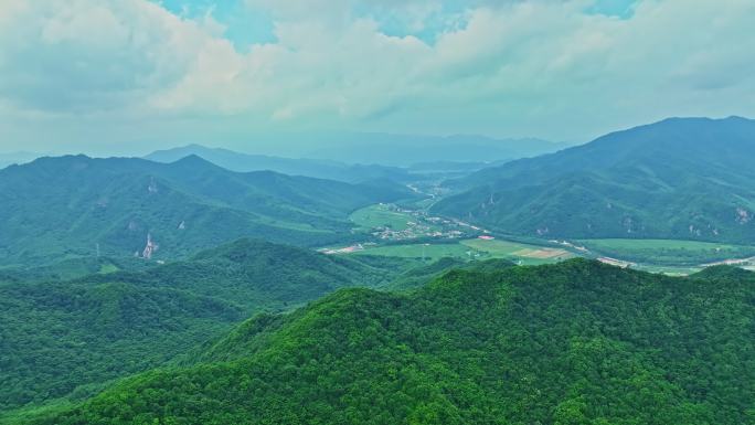 东北辽宁本溪老边沟夏季山谷航拍