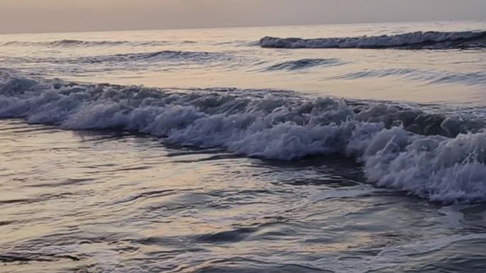 海浪声海滩晨光大海晨曦海这日出海面晨光