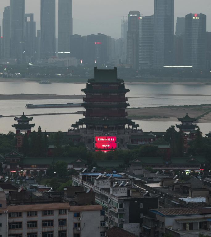 南昌滕王阁古今建筑日转夜延时城市灯光秀