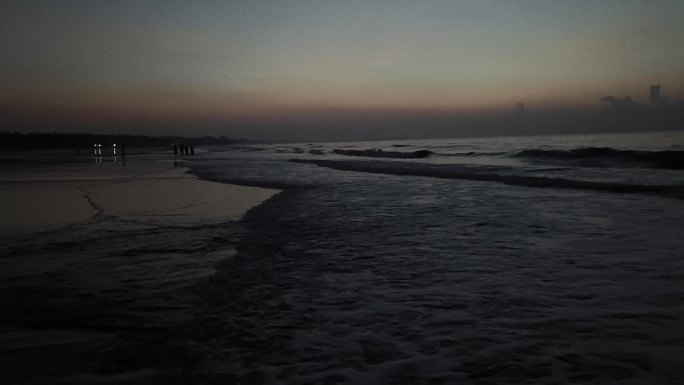 海浪声海滩晨曦署光 海边东方破晓海边黎明