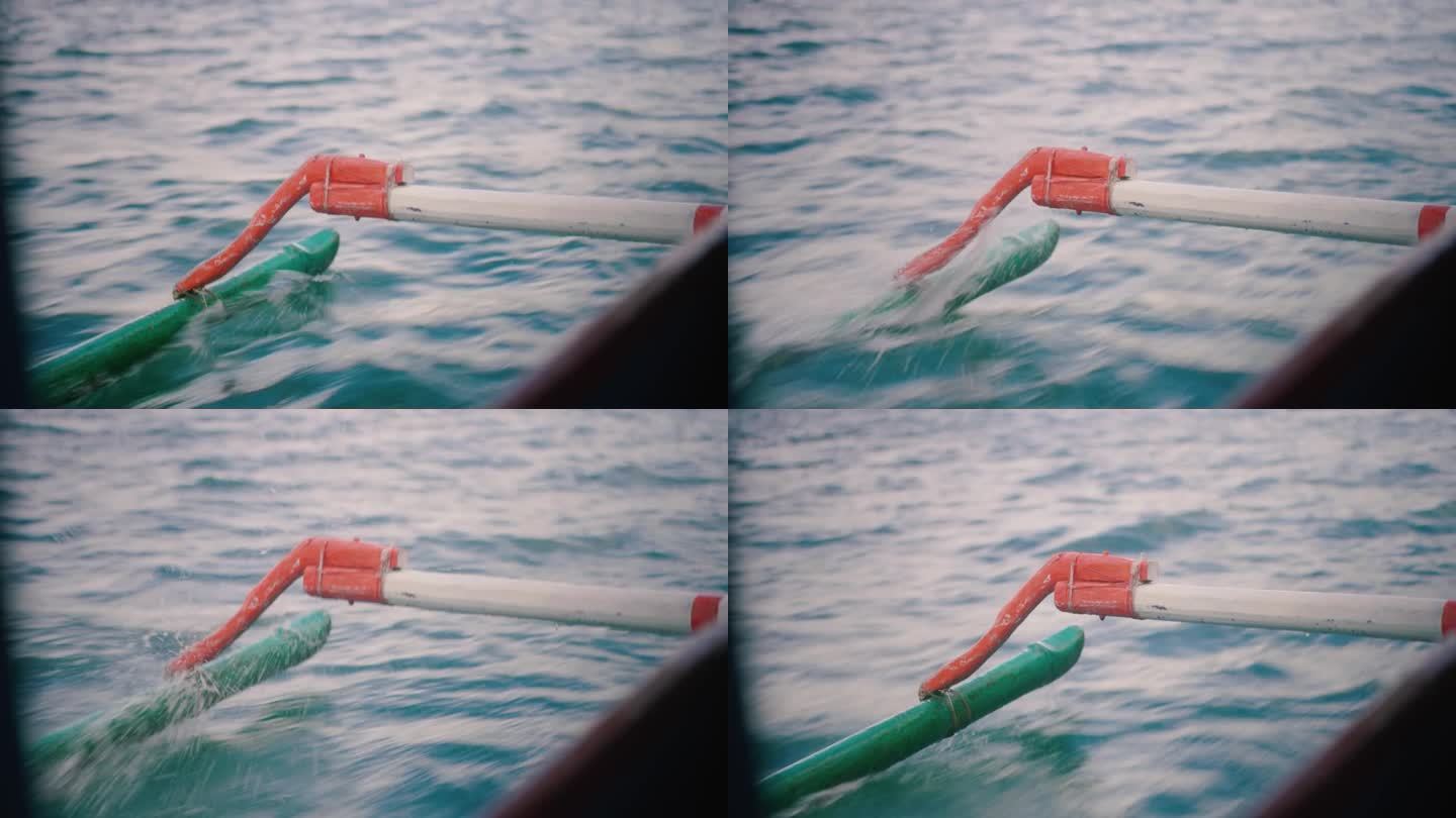 木船与支腿在海上的特写
