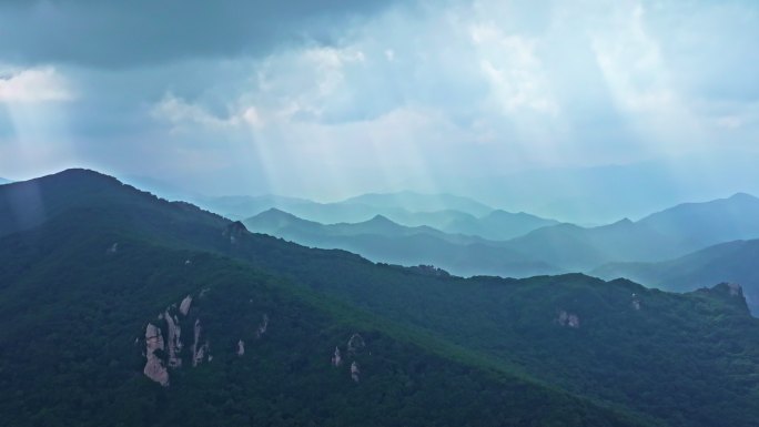 东北辽宁本溪老边沟夏季山谷航拍