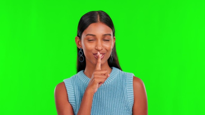 绿色的屏幕，女人的脸和秘密的手指放在嘴唇上的隐私，神秘或噪音的工作室。印度女模特的肖像，沉默和嘘八卦