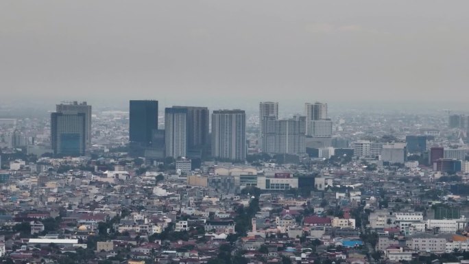印尼苏门答腊岛棉兰市鸟瞰图。