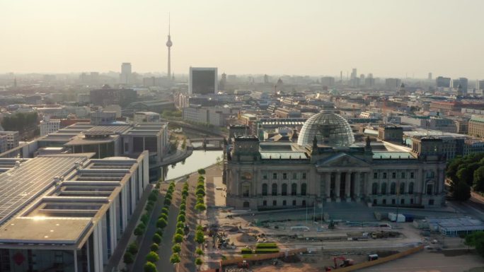 用勃兰登堡城门鸟瞰德国柏林城市景观