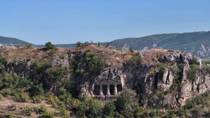 Boyabat Rock Tombs无人机视频，Boyabat Sinop，土耳其(土耳其语)