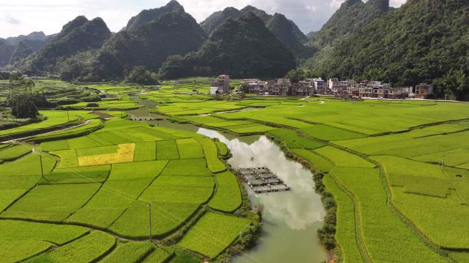 航拍广西靖西平江村乡村风光