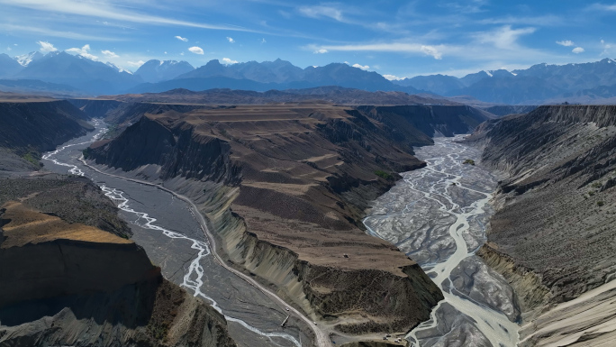 新疆安集海大峡谷河谷冲积扇地质断裂带4k