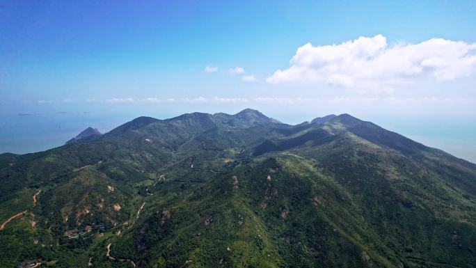 大海航拍 福建霞浦嵛山岛天湖蓝天白云岛屿