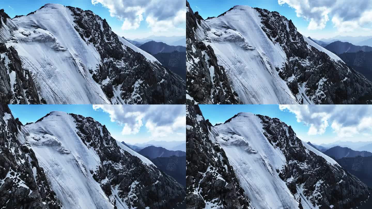 新疆天山山脉雪山