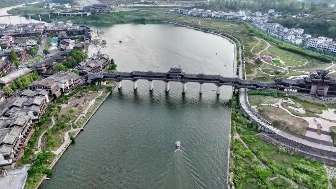 重庆黔江濯水古镇风雨廊桥航拍空镜