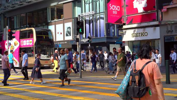 香港路口行人街景