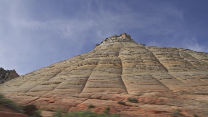 美国犹他州西南部锡安国家公园的棋盘状台地，标志性的纳瓦霍砂岩高地