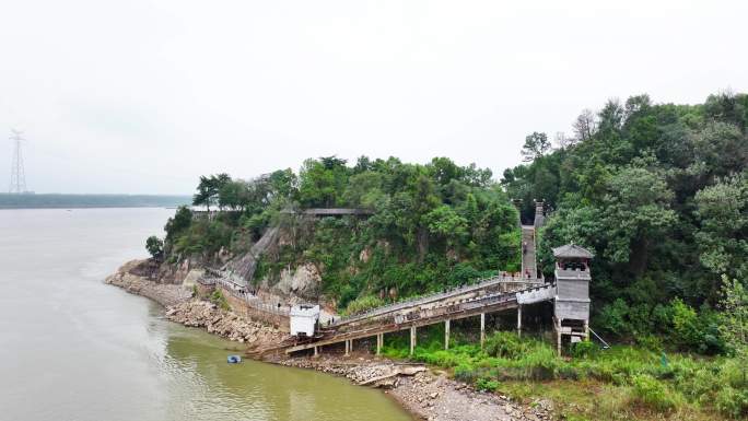 航拍赤壁名胜风景区