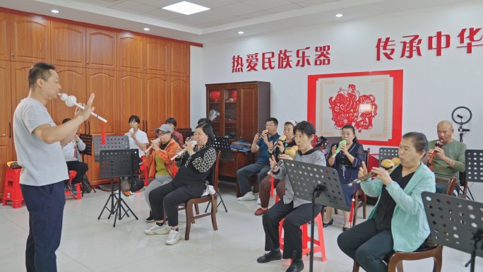 老年大学 葫芦丝教学  民族乐器