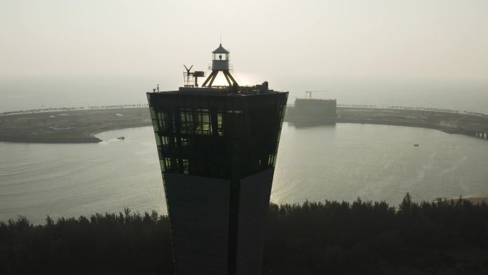 三亚市崖州区崖城中心渔港码头丝路之塔