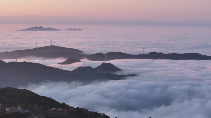 鸡公山顶云海