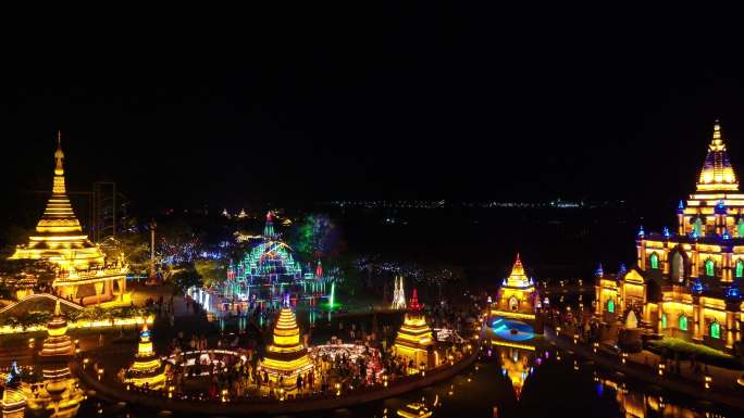 瑞丽市一寨两国景区佛塔夜色