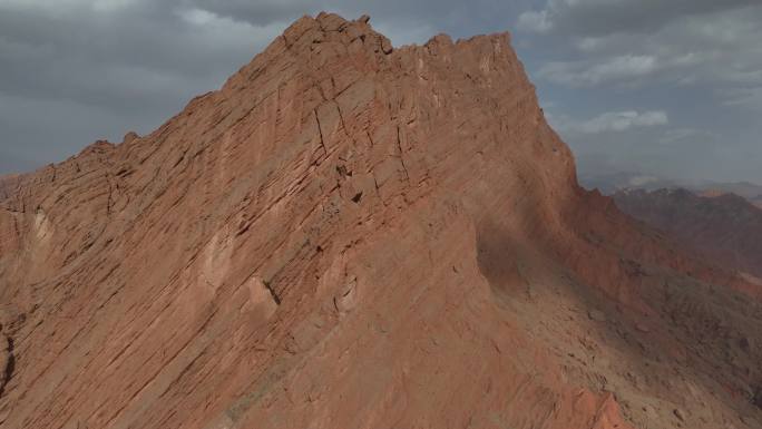 新疆阿克苏库车 天山神秘大峡谷 4K航拍