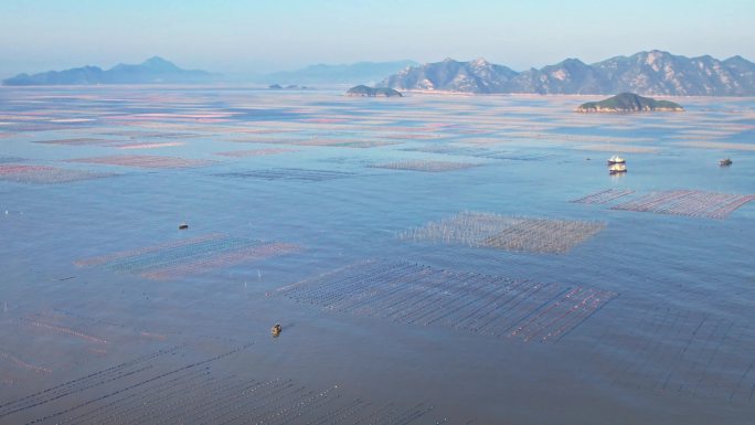 航拍福建宁德霞浦海岸滩涂日落养殖场