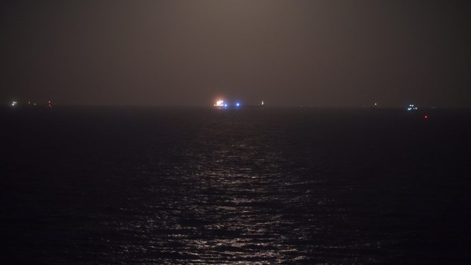 大海月亮海面月光水面波光粼粼夜晚海平面