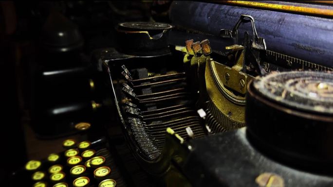 复古和复古的旧技术打字机视频