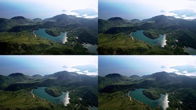 大海航拍 福建霞浦嵛山岛天湖蓝天白云岛屿