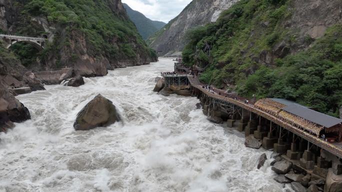 云南省迪庆藏族自治州虎跳峡航拍