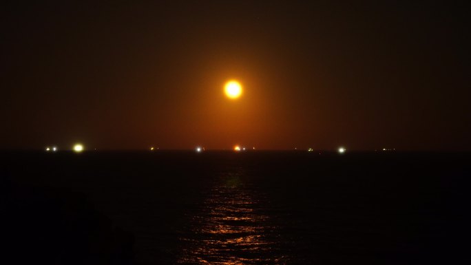 大海月亮海面月光水面波光粼粼夜晚海平面