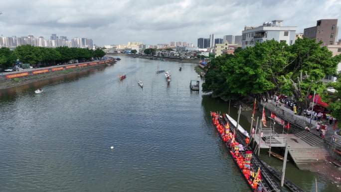 中国广东省佛山市南海区东秀聚龙赛龙舟