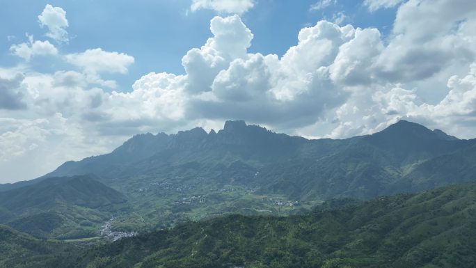 山峰群山脉风景江西省上饶市广信区灵山航拍