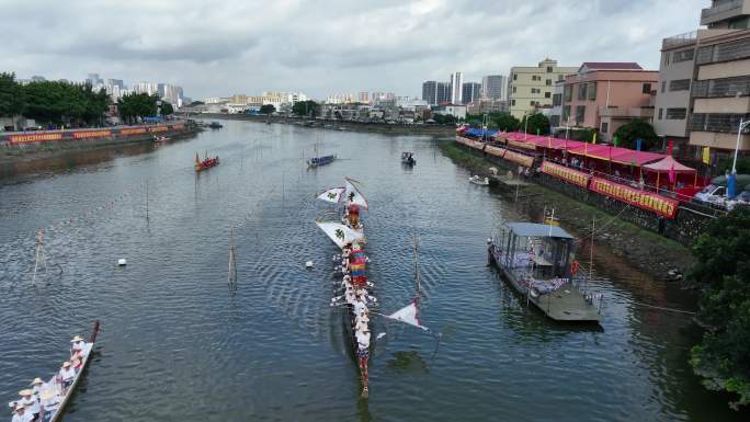 中国广东省佛山市南海区东秀聚龙赛龙舟