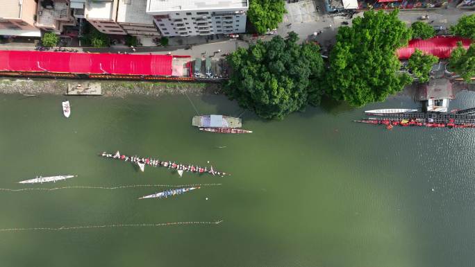 中国广东省佛山市南海区东秀聚龙赛龙舟