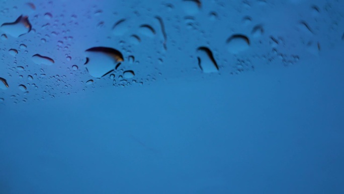 雨与蓝天暮影空间滑下滑落清晨傍晚天气变化