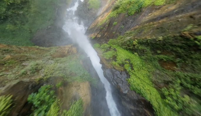 印尼瀑布FPV穿越机拍摄