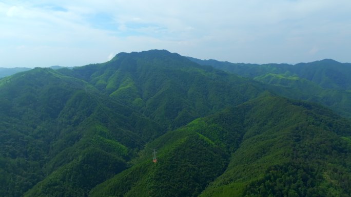 群山 蓝天 航拍