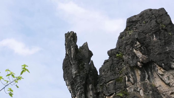 C湖南花垣苗疆森林山石