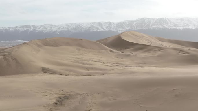 【原创】新疆哈密，沙漠雪山，无人区05
