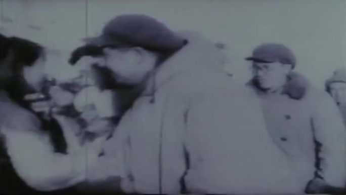 50年代朝鲜战场慰问团