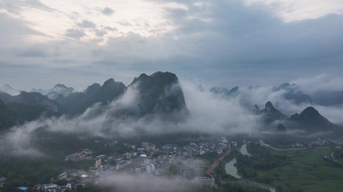 航拍广西靖西硕龙日出云雾风光