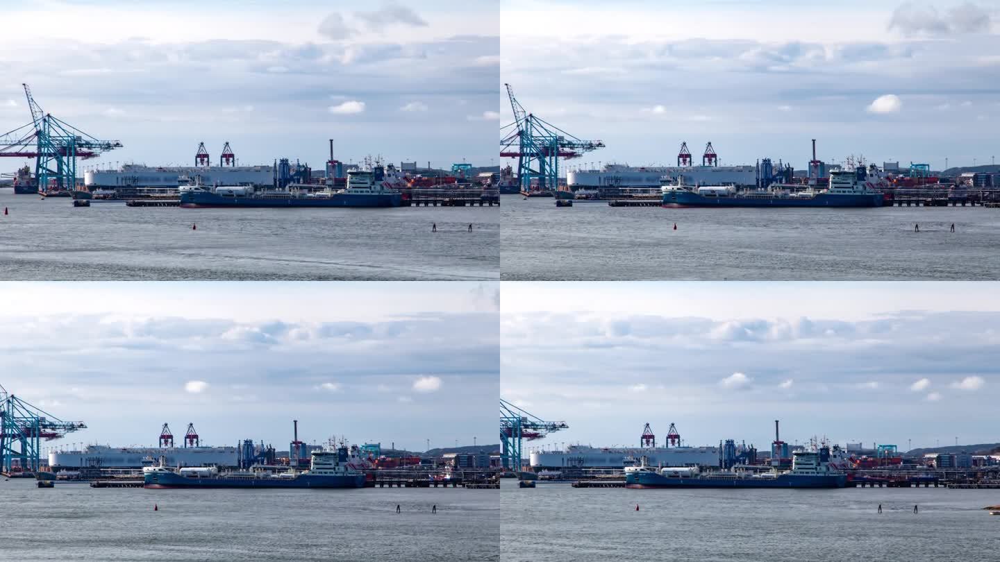 船舶用集装箱起重机停泊在哥德堡的货物港