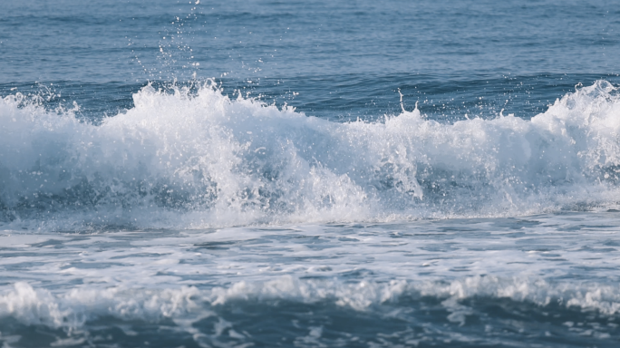 海浪飞溅升格镜头