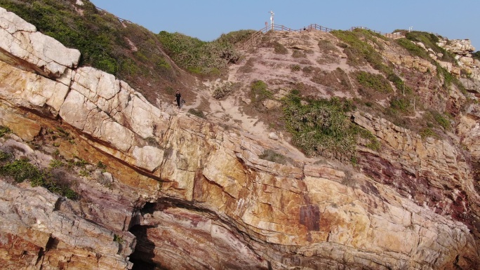 鹿嘴山庄海边悬崖海浪无人机航拍海岸线礁石