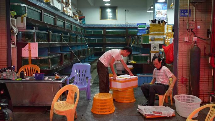 海鲜市场 售卖鲍鱼 鲍鱼 皇金鲍 大鲍鱼