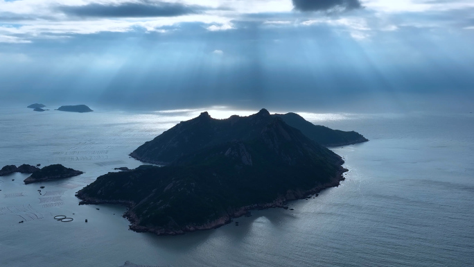 霞浦海岸线海岛群山耶稣光4K航拍