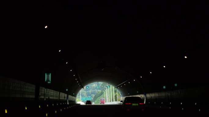 高速隧道