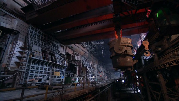 炼钢厂内景空镜  生产车间环境