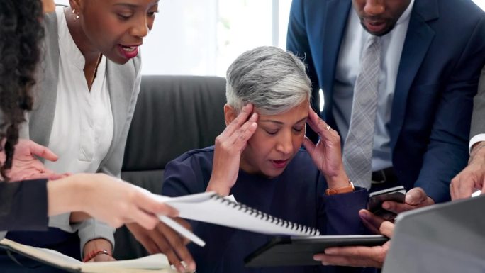 头痛、焦虑、被办公室里的女上司时间管理、危机和混乱搞得不知所措。心理健康、日程安排以及对商务人士的文