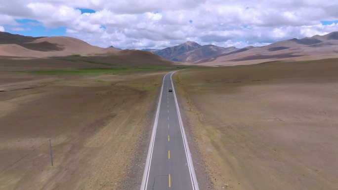 西藏公路旅行跟车航拍